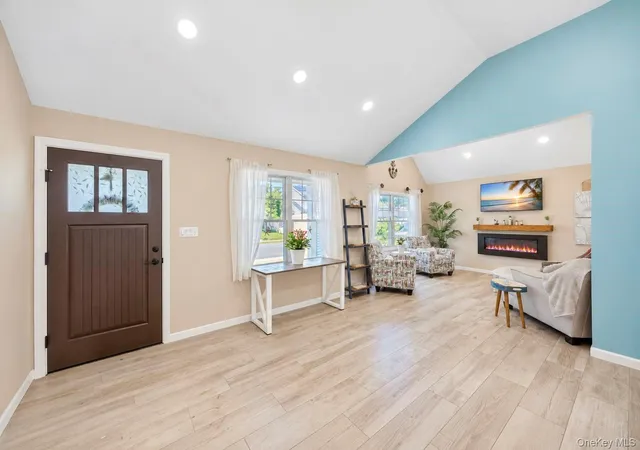 Photo 3 of Single family home for sale at 1435 Brooklyn Blvd, Bay Shore, NY 11706 | MLS# 1061716 | Listing updated on 2026-10-13