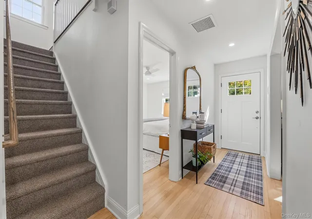 Photo 3 of Single family home for sale at 8 Dale St, White Plains, NY 10605 | MLS# 1061725 | Listing updated on 2026-10-28