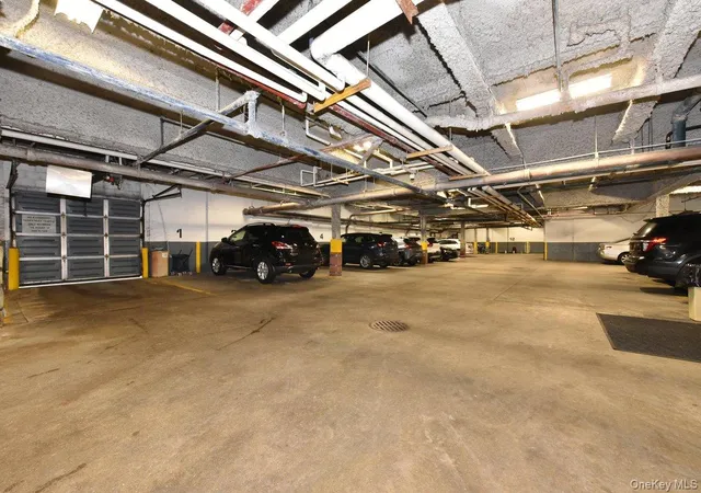 Photo 4 of House for sale at 22 Park Pl #4S, North Hempstead, NY 11021 | MLS# 1061741 | Listing updated on 2026-10-22