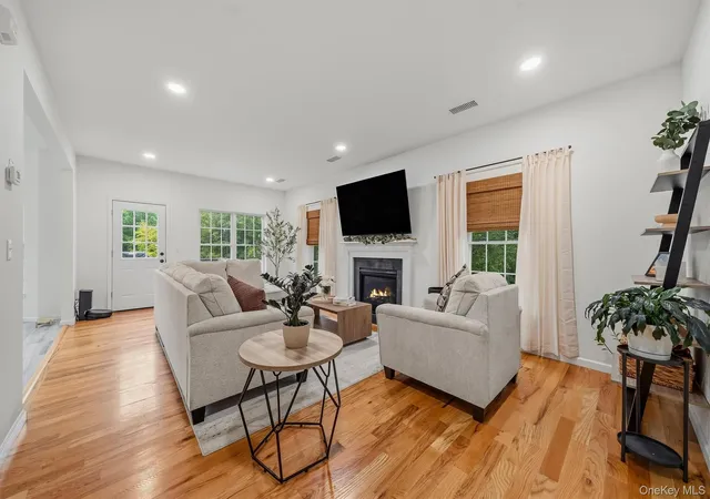 Photo 4 of Single family home for sale at 65 Bender Rd, Minisink, NY 10998 | MLS# 1061754 | Listing updated on 2026-10-25