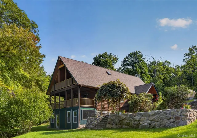 Photo 2 of Single family home for sale at 947 E Mountain Rd S, Philipstown, NY 10516 | MLS# 1061762 | Listing updated on 2026-10-17