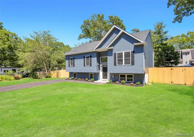 Photo 3 of Single family home for sale at 29 Dana Ave, Mastic, NY 11950 | MLS# 1061771 | Listing updated on 2026-10-12
