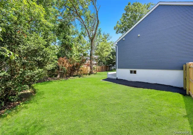 Photo 4 of Single family home for sale at 29 Dana Ave, Mastic, NY 11950 | MLS# 1061771 | Listing updated on 2026-10-13