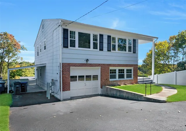 Photo 3 of Single family home for sale at 187 Old Mamaroneck Rd, White Plains, NY 10605 | MLS# 1061772 | Listing updated on 2026-10-20