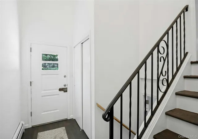 Photo 3 of Single family home for sale at 187 Old Mamaroneck Rd, White Plains, NY 10605 | MLS# 1061772 | Listing updated on 2026-10-20