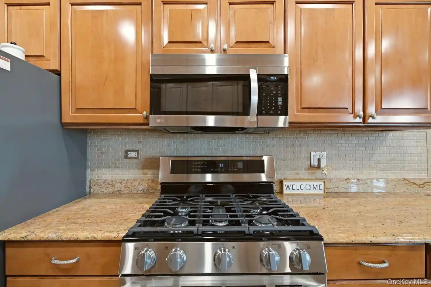 Listing Photo 2 - Condo for sale in 162-41 Powells Cvs Blvd located at 162-41 Powells Cvs Blvd, New York, NY 11357 - Unit #4S