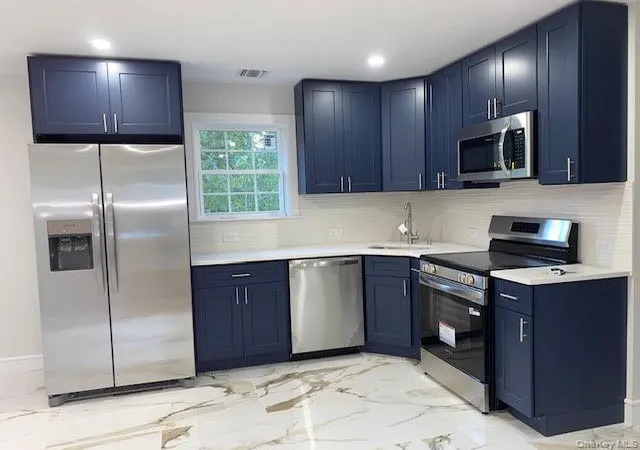 Photo 4 of Single family home for sale at 14 Split Cedar, Islip, NY 11749 | MLS# 1061787 | Listing updated on 2026-10-13