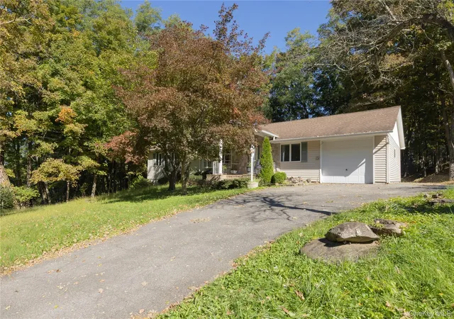 Photo 1 of Single family home for sale at 10 Michelle Dr, Newburgh, NY 12550 | MLS# 1061789 | Listing updated on 2026-10-22