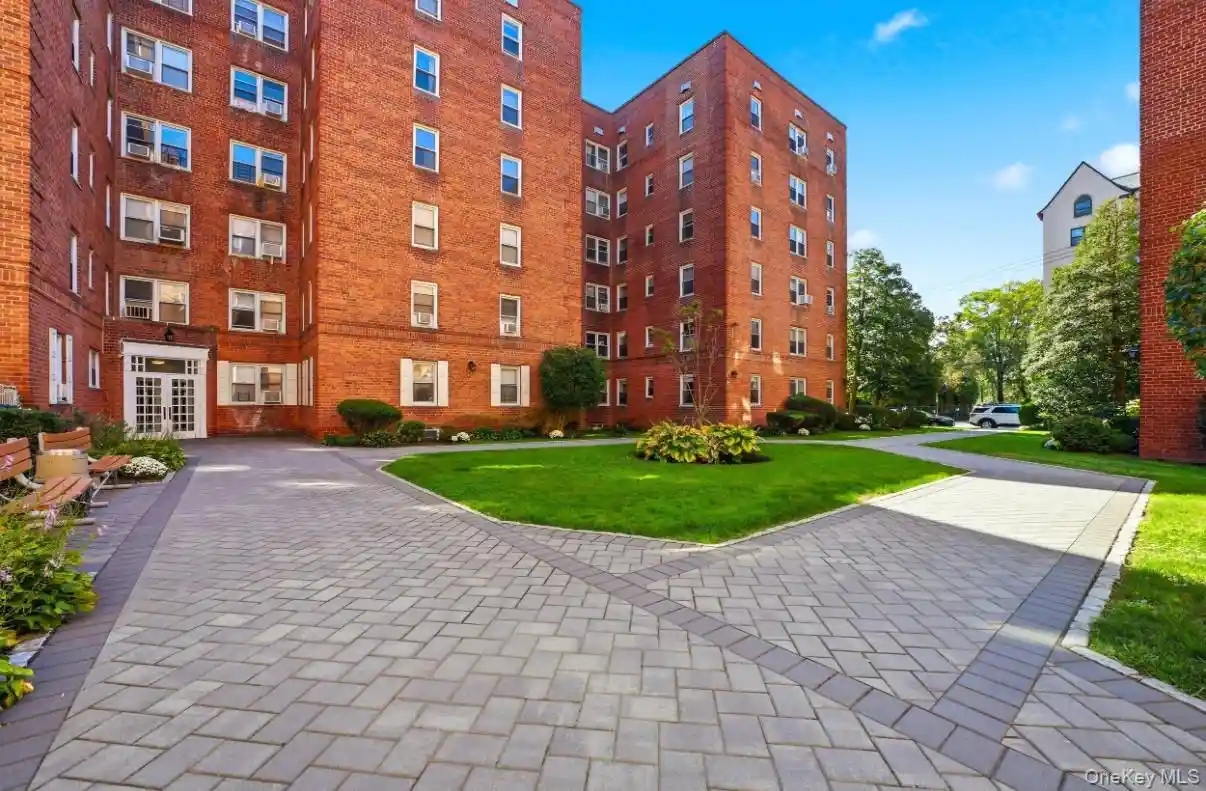 Listing Photo 2 - Condo for sale in 70 Locust Ave located at 70 Locust Ave, New Rochelle, NY 10801 - Unit #103B
