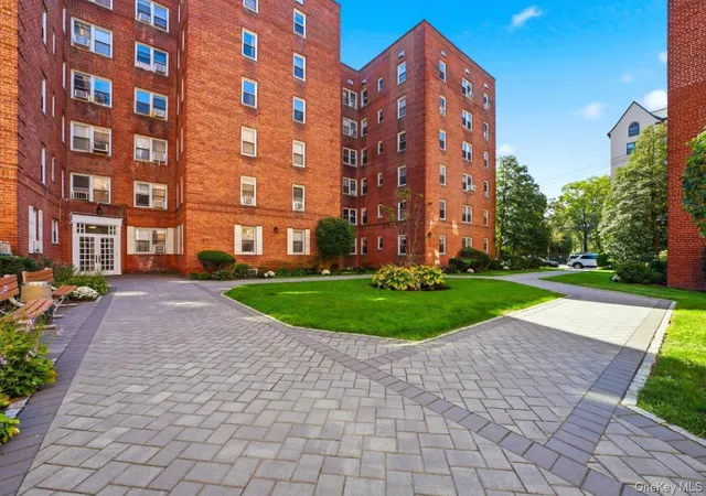 Listing Photo 2 - Condo for sale in building located at 70 Locust Ave, New Rochelle, NY 10801 - Unit #103B