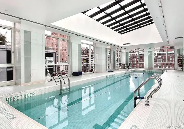Photo 4 of Condo for sale at 200 Chambers St #17F, New York, NY 10007 | MLS# 1061854 | Listing updated on 2026-10-14