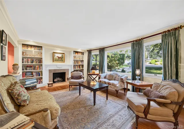 Photo 3 of Single family home for sale at 18 Sills Ct, Huntington, NY 11721 | MLS# 1061904 | Listing updated on 2026-10-21