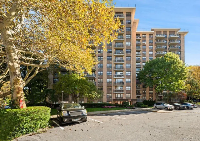 Photo 3 of House for sale at 155 Ferris Ave #4E, White Plains, NY 10603 | MLS# 1061913 | Listing updated on 2026-10-21