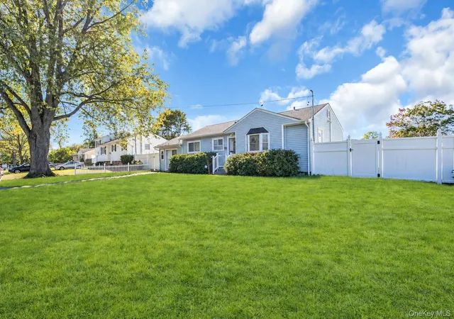 Photo 2 of Single family home for sale at 2710 Heather Ave, Brookhaven, NY 11763 | MLS# 1061933 | Listing updated on 2026-10-27