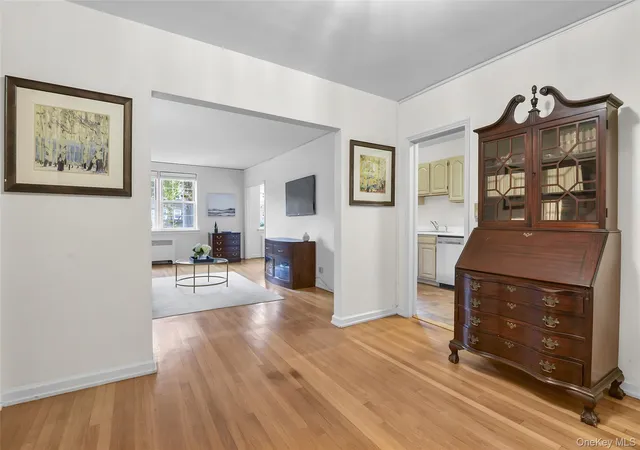 Photo 3 of Condo for sale at 1815 Palmer Ave #1D, Mamaroneck, NY 10538 | MLS# 1061980 | Listing updated on 2026-10-24
