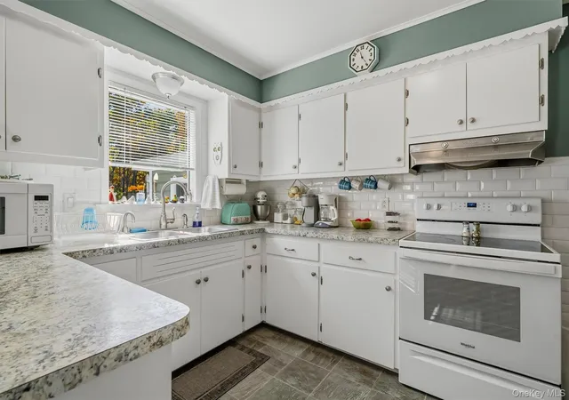 Photo 2 of Single family home for sale at 245 Mountain Rd, Greenville, NY 12771 | MLS# 1061988 | Listing updated on 2026-10-27