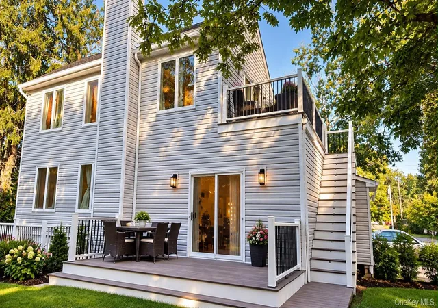 Photo 3 of Single family home for sale at 64 Babylon St, Brookhaven, NY 11950 | MLS# 1061996 | Listing updated on 2026-10-18