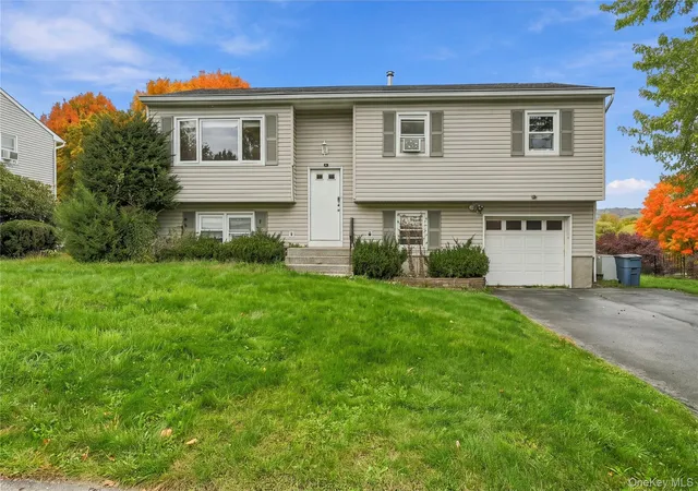 Photo 1 of Single family home for sale at 8 Sutherland Dr, Monroe, NY 10950 | MLS# 1062004 | Listing updated on 2026-10-22