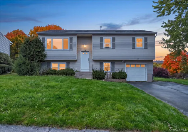 Photo 1 of Single family home for sale at 8 Sutherland Dr, Monroe, NY 10950 | MLS# 1062004 | Listing updated on 2026-10-22
