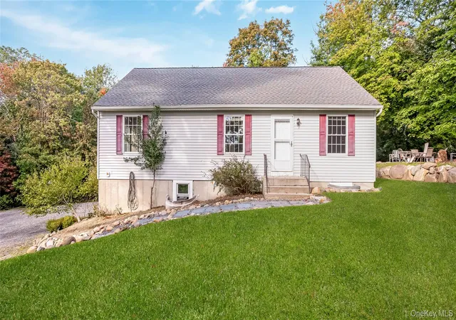 Photo 1 of Single family home for sale at 107 Sheep Pasture Rd, Brookhaven, NY 11777 | MLS# 1062007 | Listing updated on 2026-10-21
