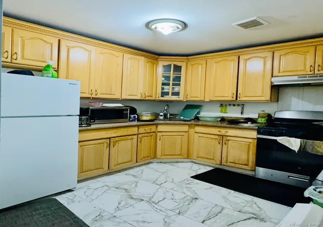 Photo 3 of House for sale at 14508 88th Avenue, New York, NY 11435 | MLS# 1062025 | Listing updated on 2026-10-21