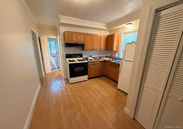 Photo 1 of House for sale at 52 1st Avenue, Kingston, NY 12401 | MLS# 1062044 | Listing updated on 2026-10-26