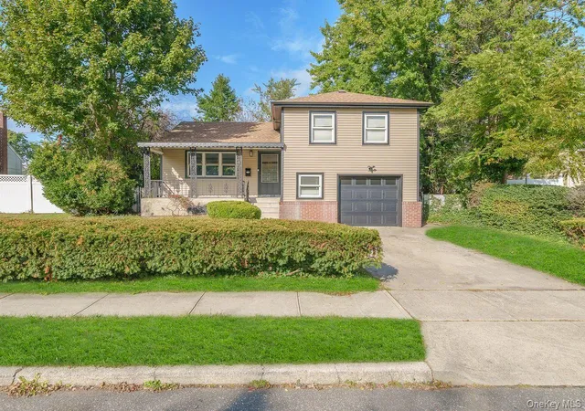Single family home for sale at 20 Ford Dr S, Oyster Bay, NY 11758 | MLS# 1062199