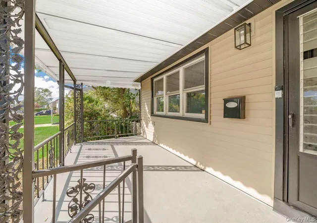 Photo 3 of Single family home for sale at 20 Ford Dr S, Oyster Bay, NY 11758 | MLS# 1062199 | Listing updated on 2026-10-28