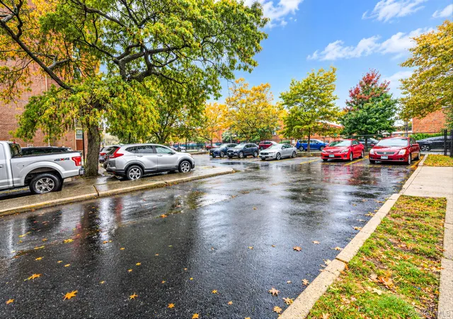 Photo 3 of Condo for sale at 400 Cozine Ave #1J, Brooklyn, NY 11207 | MLS# 1062251 | Listing updated on 2026-10-23