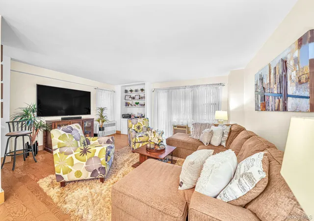 Photo 4 of Condo for sale at 400 Cozine Ave #1J, Brooklyn, NY 11207 | MLS# 1062251 | Listing updated on 2026-10-23