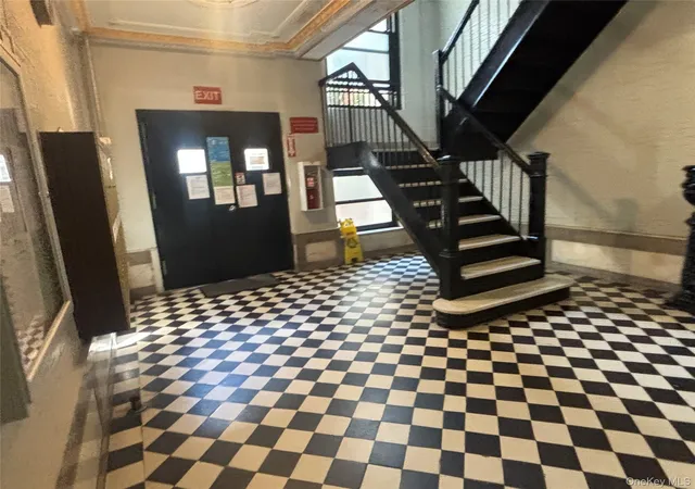 Listing Photo 3 - Condo for sale in building located at 109-18 Lefferts Blvd, New York, NY 11420 - Unit #C6