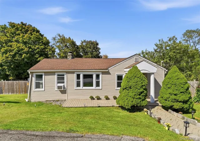 Photo 2 of Single family home for sale at 6 Mcgill Rd, Monroe, NY 10950 | MLS# 1062267 | Listing updated on 2026-10-18