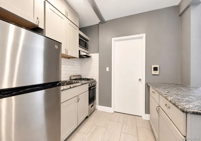 Photo 3 of House for sale at 754 Bronx River Rd #B54, Yonkers, NY 10708 | MLS# 1062278 | Listing updated on 2026-10-14