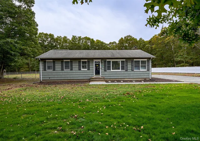 Photo 1 of Single family home for sale at 154 E Woodside Ave, Brookhaven, NY 11772 | MLS# 1062389 | Listing updated on 2026-10-29