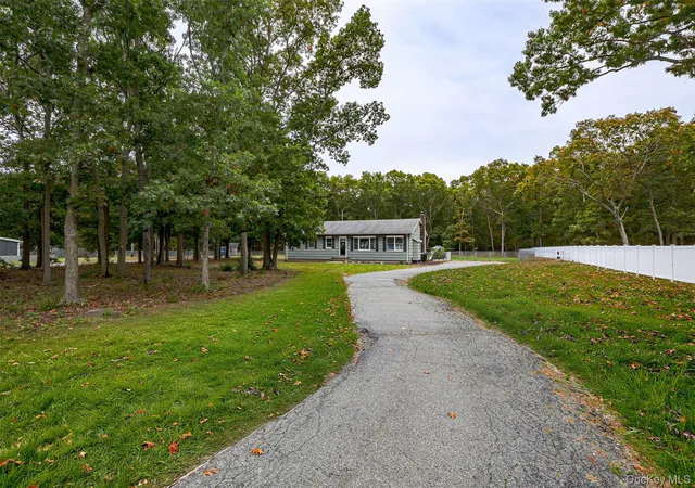 Photo 2 of Single family home for sale at 154 E Woodside Ave, Brookhaven, NY 11772 | MLS# 1062389 | Listing updated on 2026-10-29