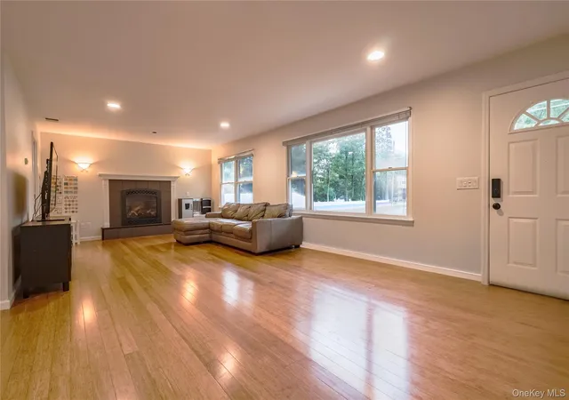 Photo 3 of Single family home for sale at 154 E Woodside Ave, Brookhaven, NY 11772 | MLS# 1062389 | Listing updated on 2026-10-29