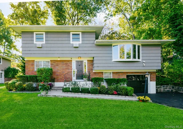 Single family home for sale at 15 Tanglewood Rd, Scarsdale, NY 10583 | MLS# 1062434