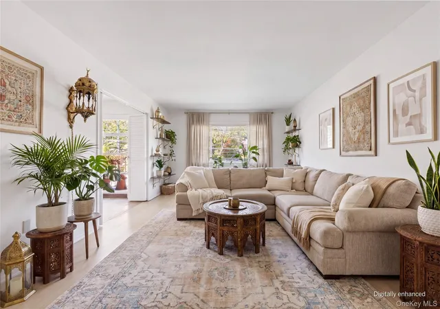 Photo 4 of House for sale at 904 N Broadway #43W, Yonkers, NY 10701 | MLS# 1062442 | Listing updated on 2026-10-27