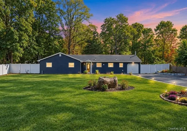 Single family home for sale at 7 Thomas St, Brookhaven, NY 11727 | MLS# 1062444