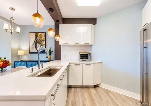 Listing Photo 4 - Condo for sale in building located at 64-05 Yellowstone Blvd, New York, NY 11375 - Unit #415AS