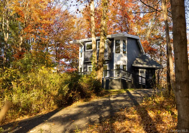 Photo 3 of Single family home for sale at 275 Mountain Ave, Cairo, NY 12413 | MLS# 1062530 | Listing updated on 2026-10-29