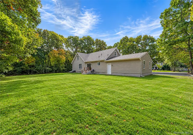 Photo 3 of Single family home for sale at 42 Homestead Ave, Southampton, NY 11978 | MLS# 1062604 | Listing updated on 2026-10-25