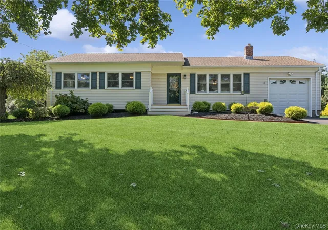 Photo 1 of Single family home for sale at 4105 Deep Hole Dr, Southold, NY 11952 | MLS# 1062645 | Listing updated on 2026-10-29