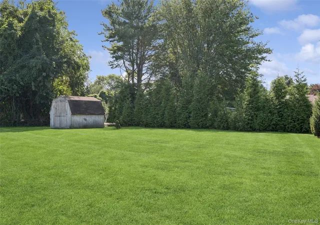 Photo 4 of Single family home for sale at 4105 Deep Hole Dr, Southold, NY 11952 | MLS# 1062645 | Listing updated on 2026-10-29
