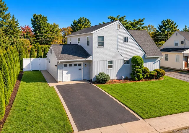 Single family home for sale at 148 Kingfisher Rd, Hempstead, NY 11756 | MLS# 1062658