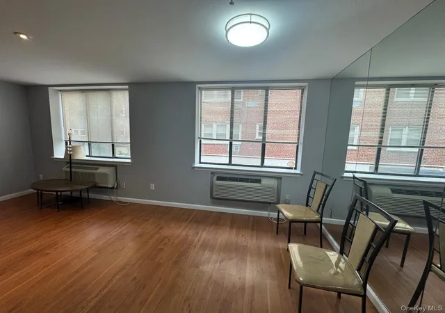 Photo 4 of Condo for sale at 10 Canterbury Rd #1B, North Hempstead, NY 11021 | MLS# 1062696 | Listing updated on 2026-10-25