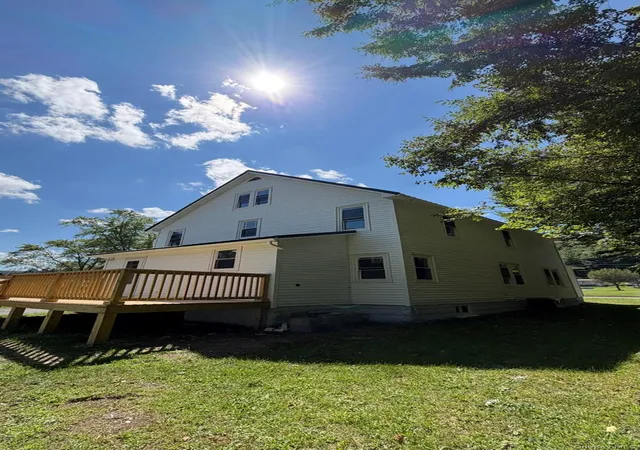 Photo 4 of Single family home for sale at 1709 Glenwood Rd, Vestal, NY 13850 | MLS# 1062738 | Listing updated on 2026-10-21