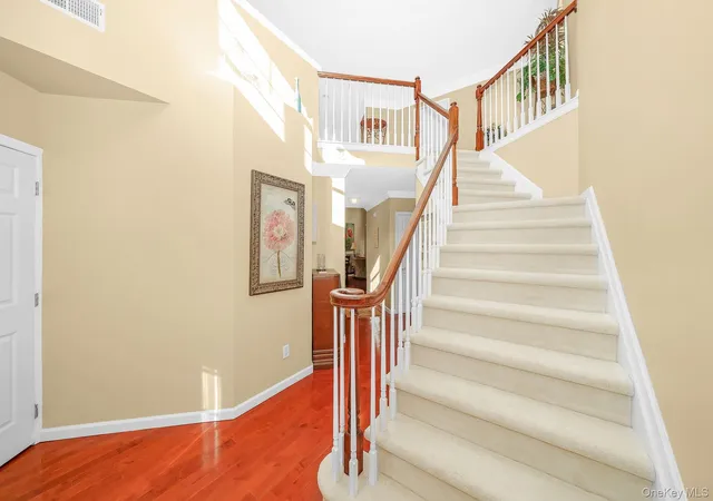 Photo 4 of Single family home for sale at 66 Kate Cir, Brookhaven, NY 11953 | MLS# 1062757 | Listing updated on 2026-10-22