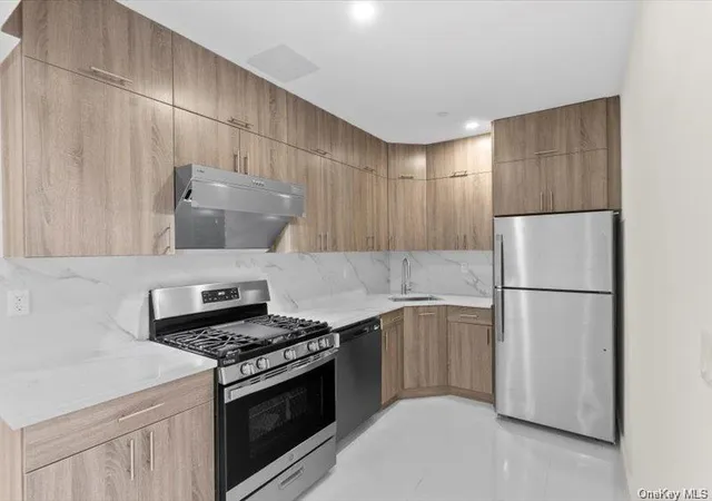 Listing Photo 5 - Condo for sale in Kew Gardens Tower located at 124-28 Queens Blvd, New York, NY 11415 - Unit #9A