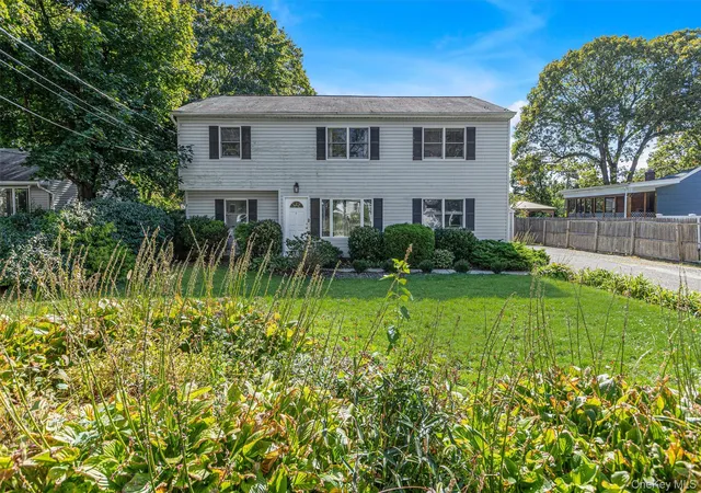 Single family home for sale at 301 Lynn Ave, Huntington, NY 11731 | MLS# 1062805